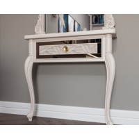 Casa Verdi console made of solid alder. Photo 1