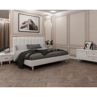 Solid wood bed. Photo 1