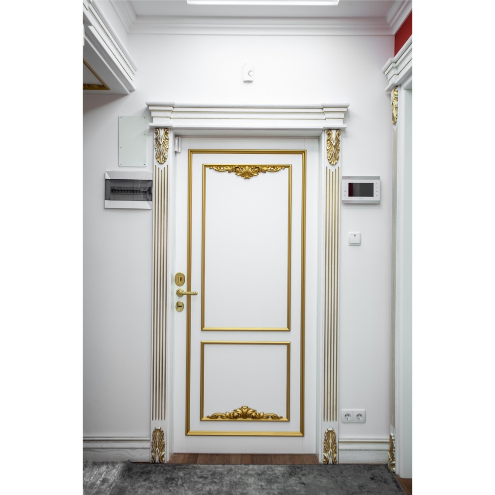 Casa Verdi Barocco 1 interior doors made of solid alder