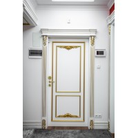 Casa Verdi Barocco 1 interior doors made of solid alder. Photo 1